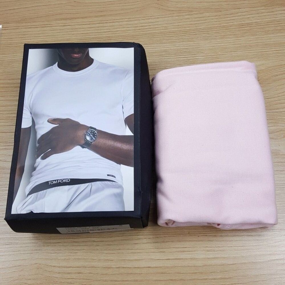 TOM FORD Shirt Mens Small Soft Pink Pullover Crew Short Sleeve T-Shirt Tee